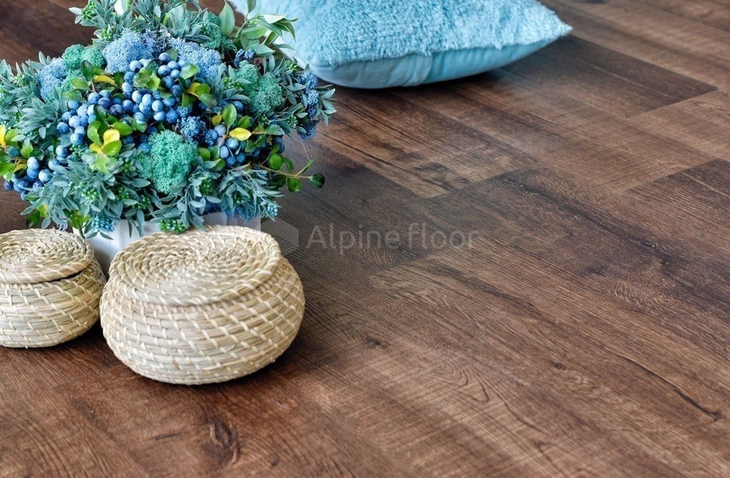 Замковая ПВХ плитка "Alpine Floor" Дуб Мокка Синхронное тиснение  (1220*183*6мм) — купить в Орске