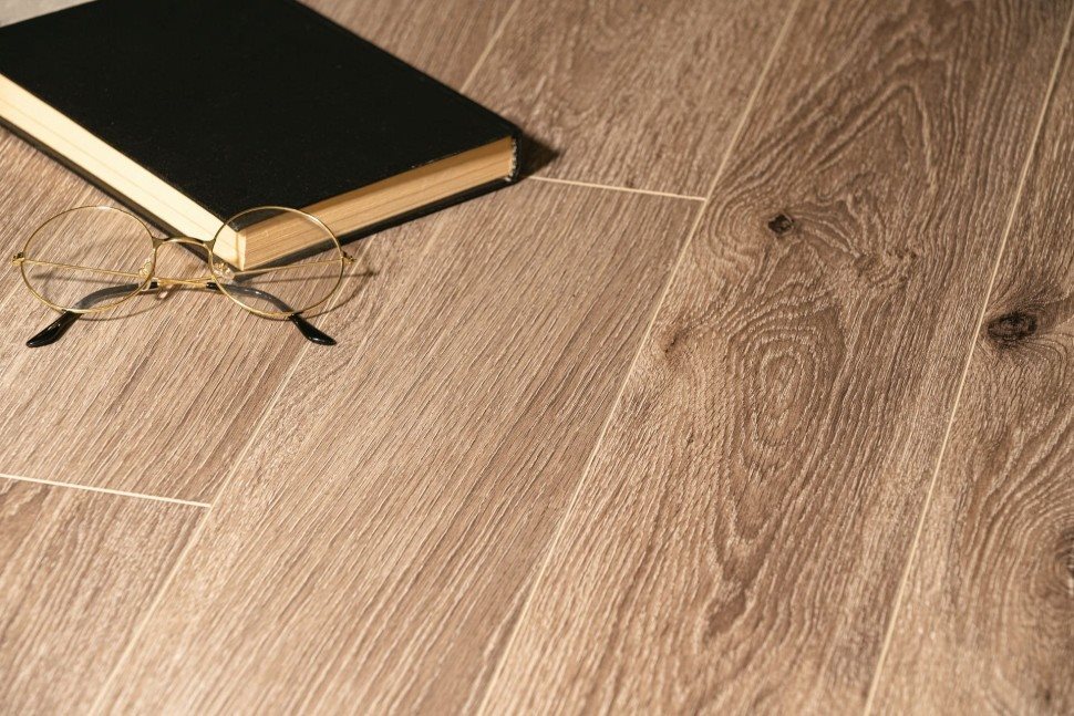 Виниловый ламинат "Bonkeel" Style Дуб Матира (1200*125*4 мм) — купить в Орске