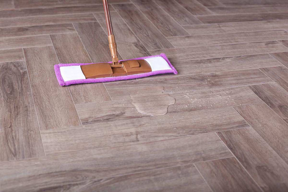 Замковая ПВХ плитка "Aberhof" Carmelita 1862 (615*123*5 мм) — купить в Орске