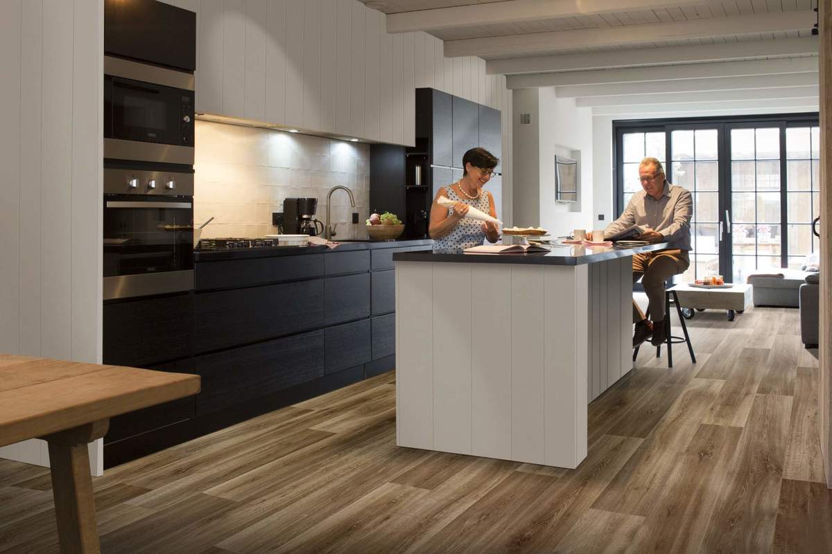 Замковая ПВХ плитка "Berry Alloc" Pureclick 55 LIME OAK 966D (204*1326*5 мм) — купить в Орске