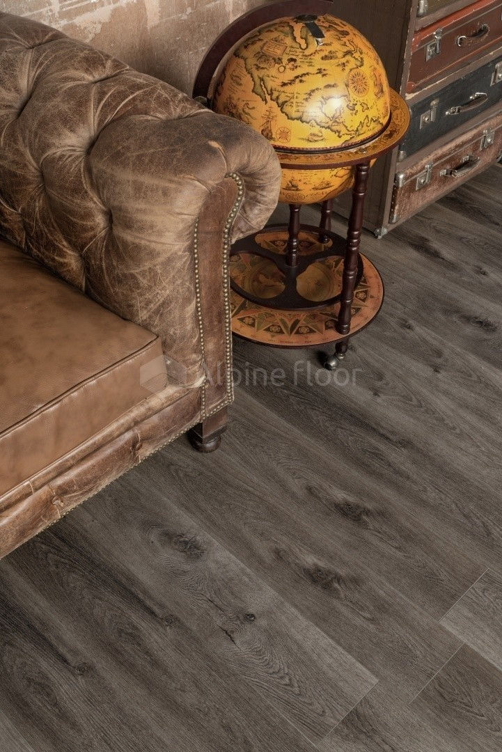 Замковая ПВХ плитка "Alpine Floor" Дуб торфяной  (1524*180*8мм) — купить в Орске