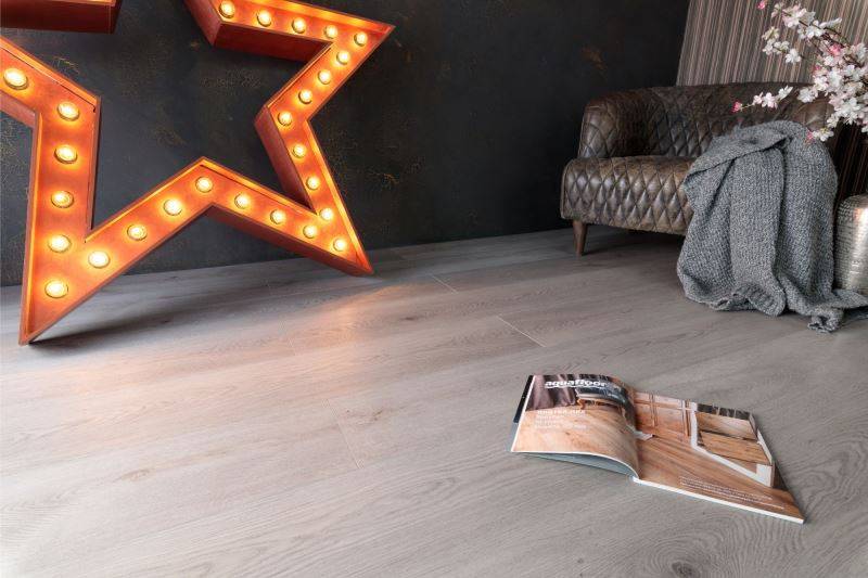 Замковая ПВХ плитка "Aquafloor" AF8022XXL (1800*228*8 мм) — купить в Орске