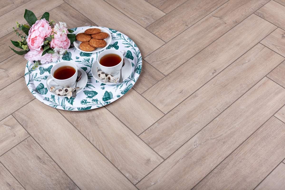 Замковая ПВХ плитка "Aberhof" Carmelita 0532 (615*123*5 мм) — купить в Орске