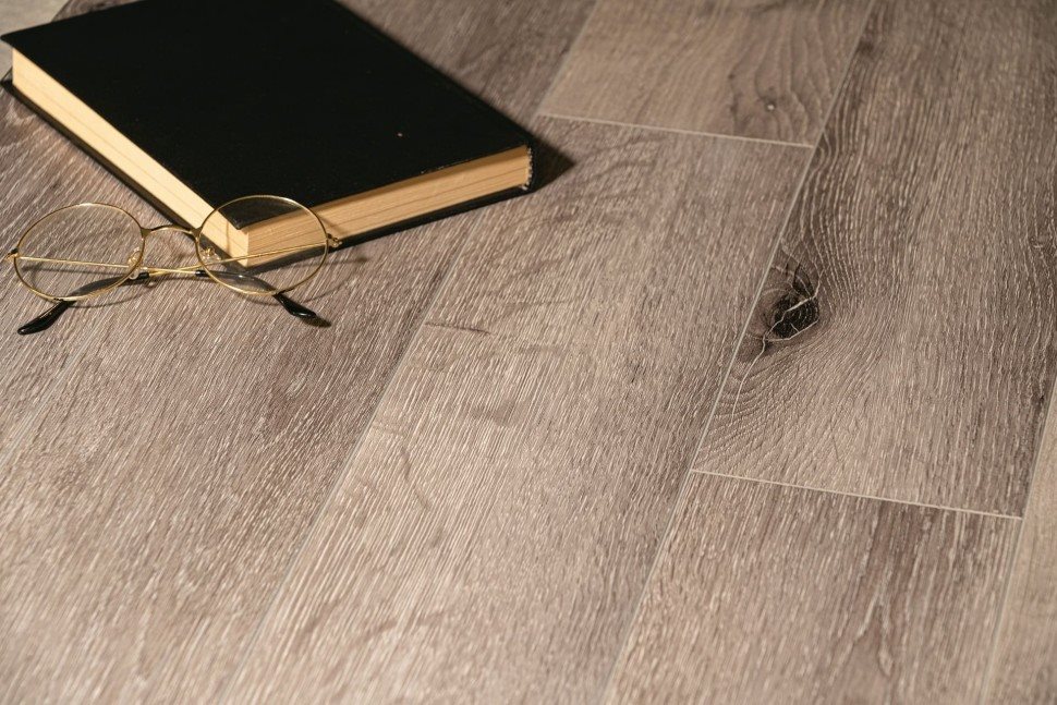 Виниловый ламинат "Bonkeel" Style Дуб Чесил (1200*125*4 мм) — купить в Орске