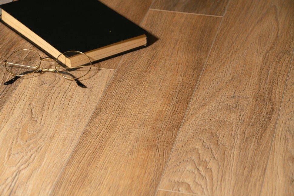 Виниловый ламинат "Bonkeel" Style Дуб Бонди (1200*125*4 мм) — купить в Орске