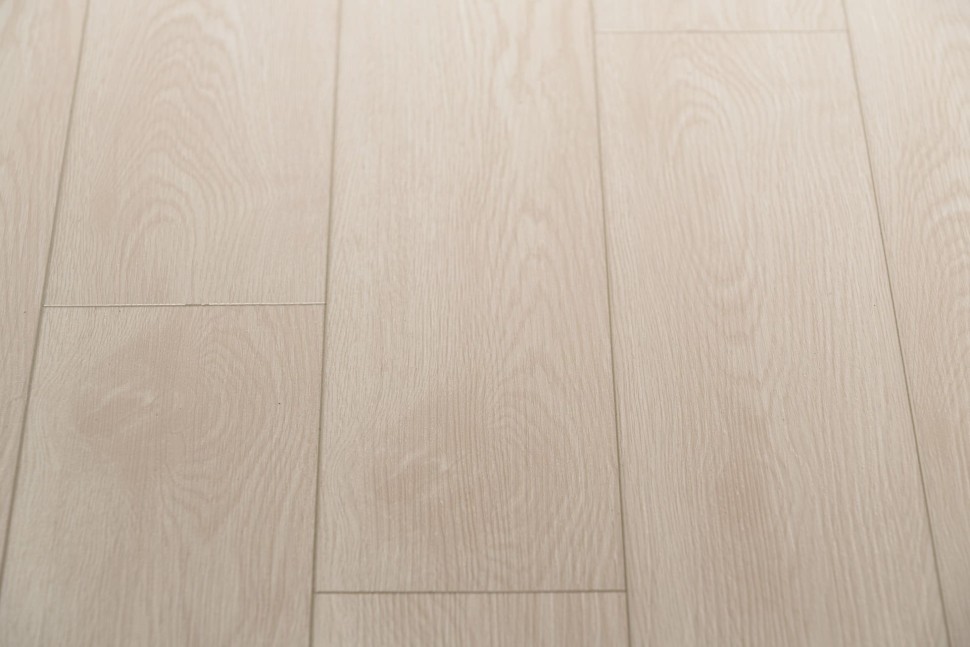 Виниловый ламинат "Bonkeel" Style Дуб Фокси (1200*125*4 мм) — купить в Орске