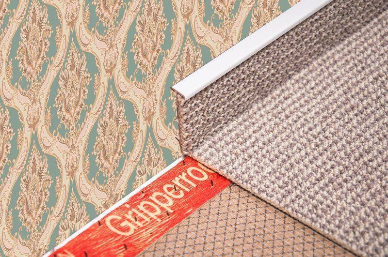 Плинтус для ковролина "Korner" Listwa светло-серый (2500*13,8*50 мм) — купить в Орске